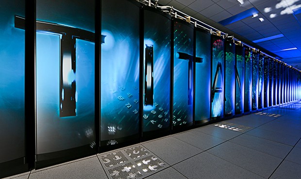 Super computador Titan - Cray com 560.640 cores de processamento.
